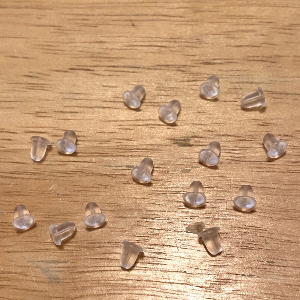 12 Pairs Of Replacement Clear Earrings Backs NeW! 🥳❤️‍🔥💝